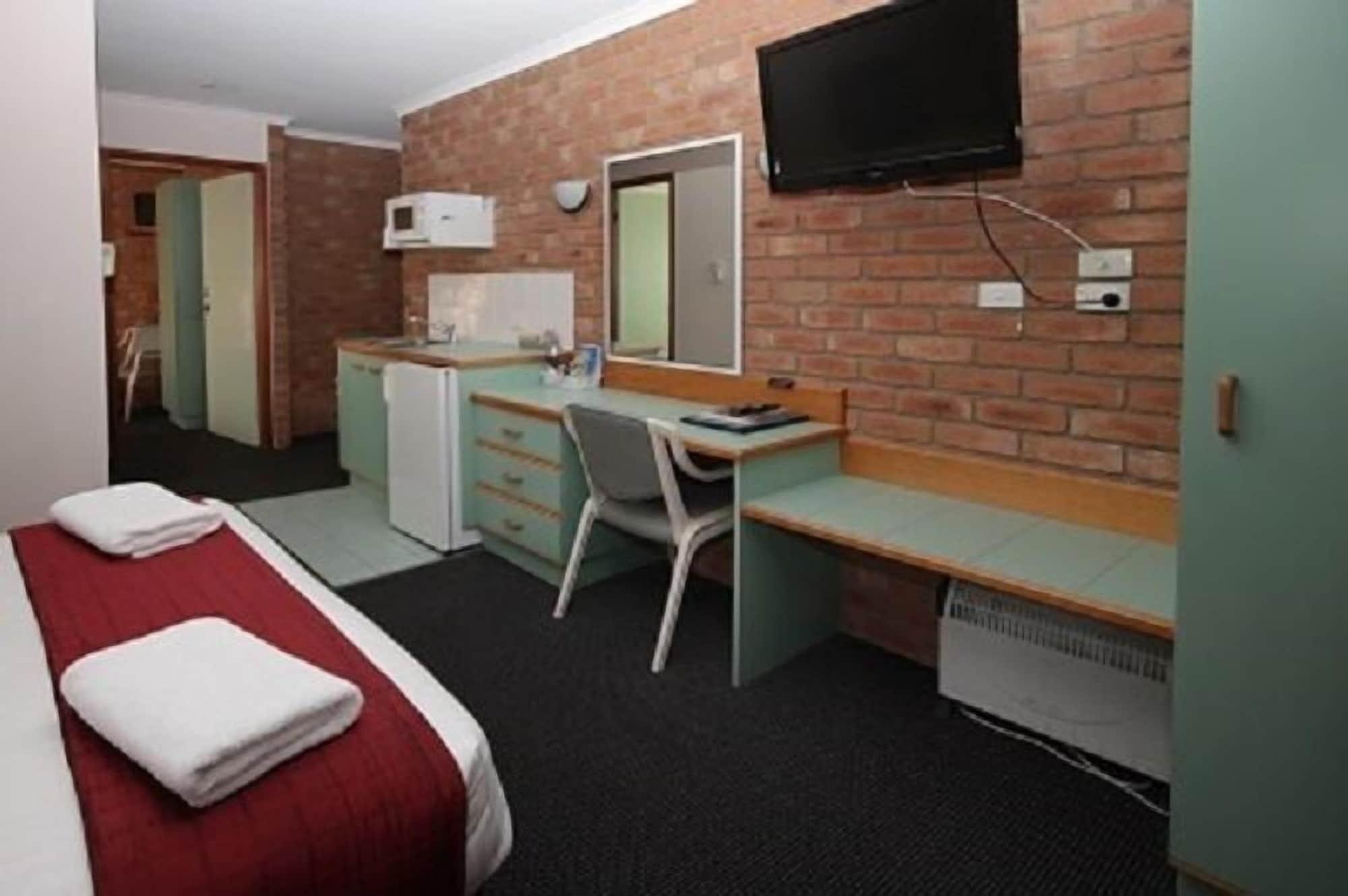 Sapphire Waters Motor Inn Меримбула Екстер'єр фото