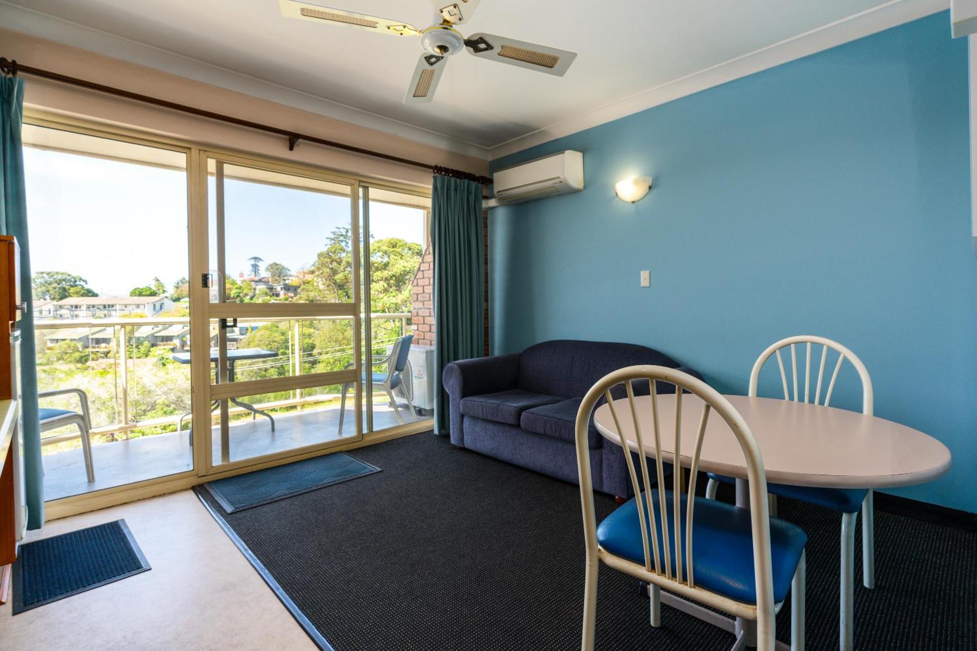 Sapphire Waters Motor Inn Меримбула Екстер'єр фото