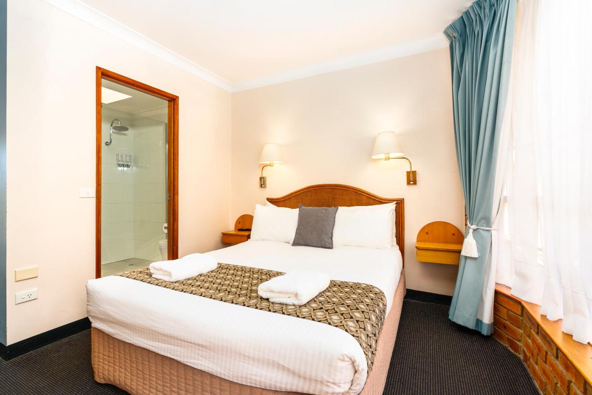 Sapphire Waters Motor Inn Меримбула Екстер'єр фото