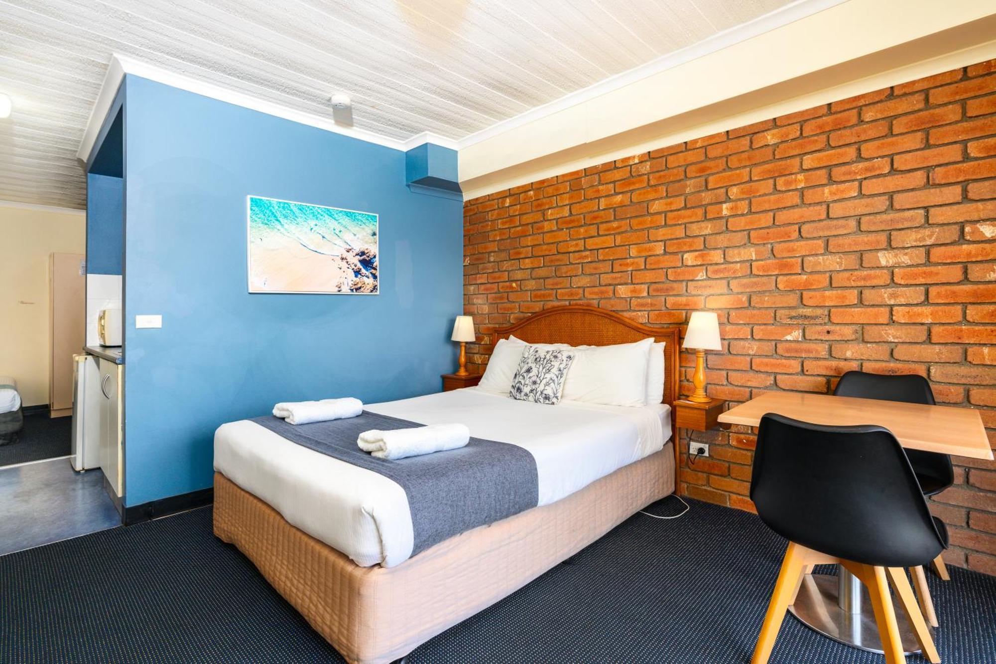 Sapphire Waters Motor Inn Меримбула Екстер'єр фото